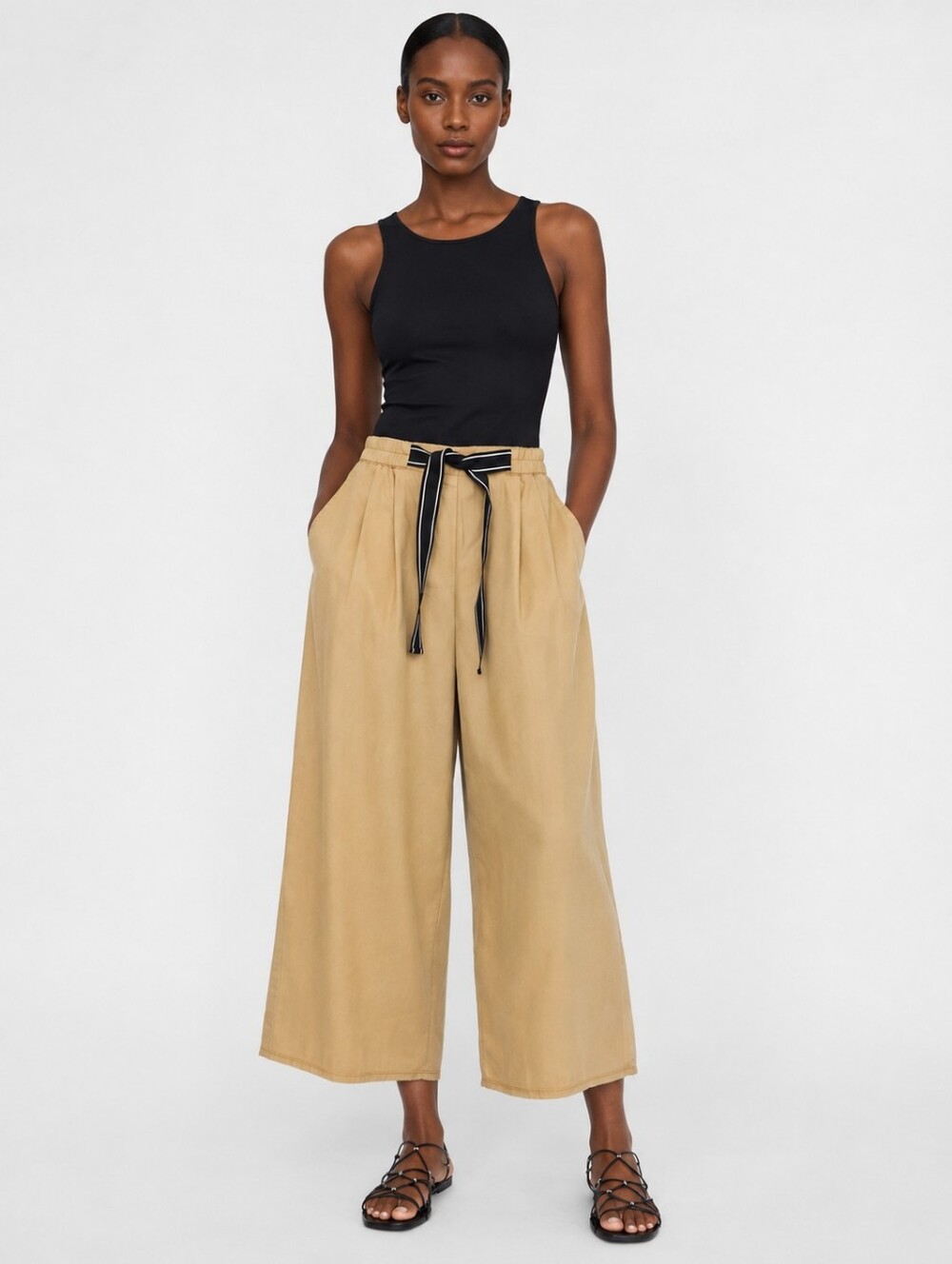 ❤️ ZARA HIGH RISE CROPPED WIDE LEG PLEATED FRONT DRAWSTRING WAIST PANTS, XS